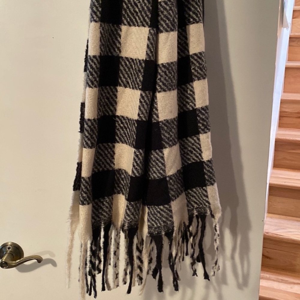 Zara soft warm black and white scarf or wrap
